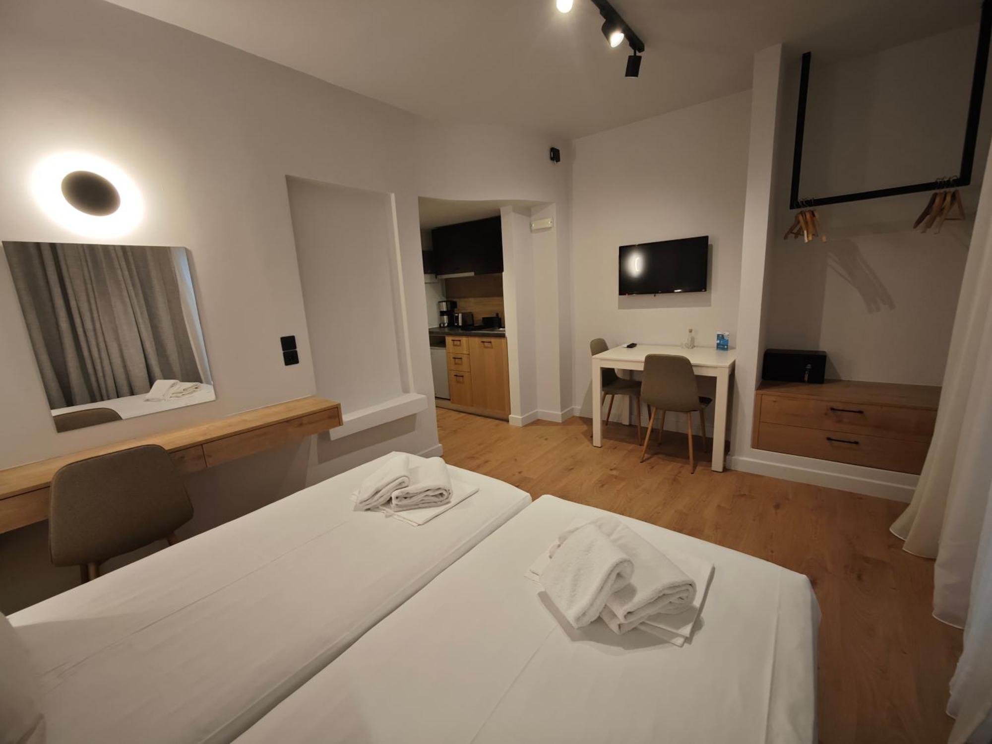 9 Muses Apartments Agios Nikolaos Extérieur photo